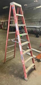 8' STEP LADDER