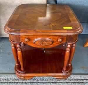 WOODEN END TABLE WITH DRAWER