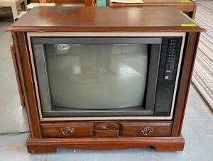 WOODEN BOX TELEVISION SET