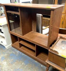 MEDIA CONSOLE WITH GLASS DOORS