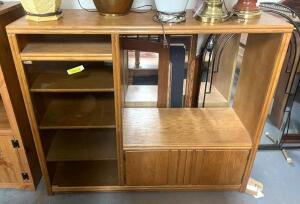 WOODEN MEDIA CONSOLE WITH GLASS DOOR