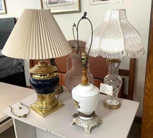 (5) TABLE LAMPS