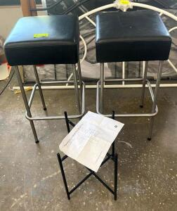 (2) BARSTOOLS AND PLANTER STAND
