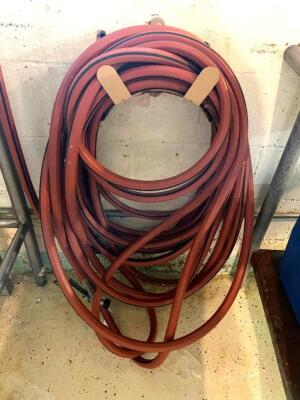 DESCRIPTION: NSF SAFE 100' HOSE W/ WALL MOUNTED REEL SIZE: 100' LOCATION: WAREHOUSE QTY: 1