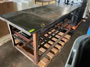 DESCRIPTION: 60" X 30" STAINLESS TABLE SIZE: 60" X 30" LOCATION: WAREHOUSE QTY: 1