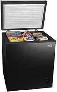 DESCRIPTION: (1) CHEST FREEZER BRAND/MODEL: ARCTIC KING #ARC050S0ARBB INFORMATION: BLACK RETAIL$: $229.00 EA SIZE: 25"L 22"W 34"H QTY: 1