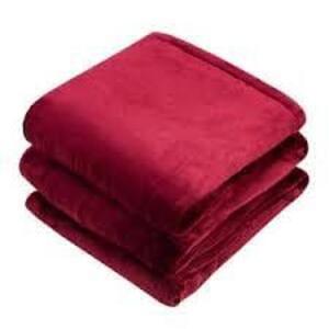 (1) HEATED FLEECE THROW