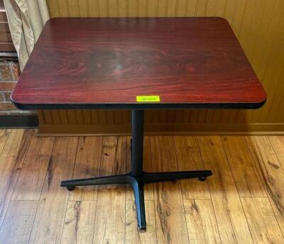 DESCRIPTION: 30" DINING TABLE WITH METAL BASE SIZE: 30"X24"X29.5" QTY: 1