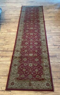 DESCRIPTION: DECORATIVE RUNNER RUG SIZE: 116"X31" QTY: 1