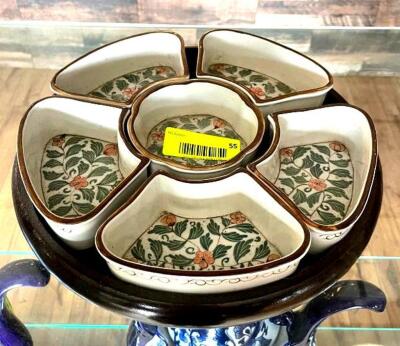 DESCRIPTION: SMALL PORCELAIN PLATTER SET WITH WOOD BASE QTY: 1