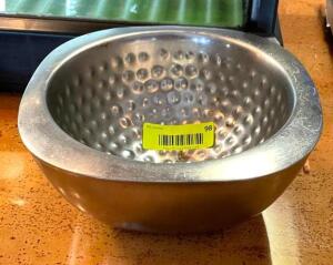 DESCRIPTION: INSULATED STAINLESS BOWL SIZE: 8"X4" QTY: 1