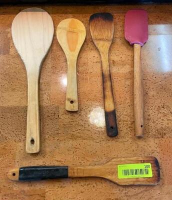 DESCRIPTION: ASSORTED WOODEN SPOONS AS SHOWN QTY: 1