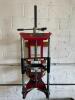 DESCRIPTION: STRUT SPRING COMPRESSOR BRAND/MODEL: BRANICK 7200 QTY: 1 - 2