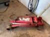 DESCRIPTION: MEDIUM DUTY FLOOR JACK QTY: 1 - 2