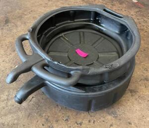 DESCRIPTION: (2) - OILD PANS QTY: 2