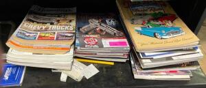 DESCRIPTION: LARGE GROUP OF ASSORTED AUTO MAGAZINES INFORMATION: SOLD AS SET. QTY: 1