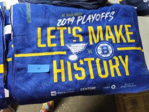 DESCRIPTION: (10) RALLY TOWELS BRAND/MODEL: ST. LOUIS BLUES INFORMATION: LET'S MAKE HISTORY QTY: 10