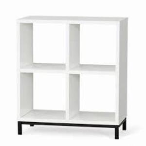 DESCRIPTION: (1) 4 CUBE ORGANIZER BRAND/MODEL: BETTER HOMES AND GARDENS INFORMATION: WHITE RETAIL$: $69.00 EA SIZE: 4 CUBE QTY: 1