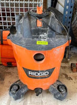 DESCRIPTION: 12 GALLON SHOP VAC BRAND/MODEL: RIDGID QTY: 1