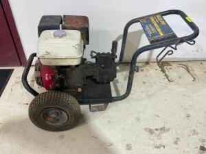 DESCRIPTION: EXCELL 3600 PSI GAS POWERED PRESSURE WASHER. BRAND / MODEL: EXCELL HP3640 ADDITIONAL INFORMATION: HAS COMPRESSION. COMES W/ SPRAY NOZZLE.