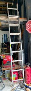 DESCRIPTION: 16' ALUMINUM EXTENSION LADDER BRAND/MODEL: WERNER INFORMATION: 200 LB. CAPACITY QTY: 1