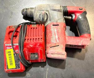 DESCRIPTION: MILWAUKEE 1" SDS PLUS ROTARY HAMMER W/ CHARGER (NO BATTERY) BRAND/MODEL: MILWAUKEE LOCATION: WAREHOUSE QTY: 1