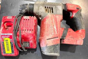 DESCRIPTION: MILWAUKEE 1" SDS PLUS ROTARY HAMMER W/ CHARGER (NO BATTERY) BRAND/MODEL: MILWAUKEE LOCATION: WAREHOUSE QTY: 1