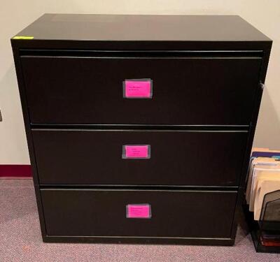 DESCRIPTION: 3-DRAWER FILING CABINET WITH KEY SIZE: 36"X20"X38" QTY: 1