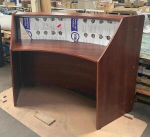 GLOBAL INDUSTRIAL 5 FT. CRESENT MOON RECEPTIONIST DESK