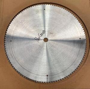 CARBIDE TIPPED CIRCULAR SAW BLADE