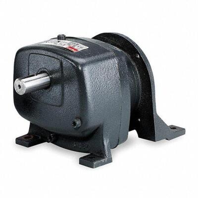 DESCRIPTION: (1) SPEED REDUCER BRAND/MODEL: DAYTON/2Z932 INFORMATION: SINGLE OUTPUT/MAX OUTPUT TORQUE: 955 IN-LB RETAIL$: $822.58 SIZE: 4-7/8"OUTPUT H