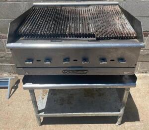 DESCRIPTION: SOUTHBEND 36" RADIANT CHARBROILER W/ STAND BRAND / MODEL: SOUTHBEND ADDITIONAL INFORMATION NATURAL GAS, COMES W/ STAND. SIZE 36" LOCATION