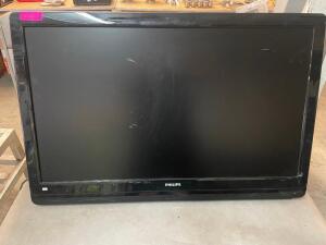 DESCRIPTION: PHILIPS 42" FLAT SCREEN TV BRAND / MODEL: PHILIPS ADDITIONAL INFORMATION MISSING POWER CORD SIZE 42" LOCATION: BAY 6 QTY: 1