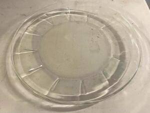DESCRIPTION: (20) 7.5" GLASS SALAD PLATES SIZE 7.5" LOCATION: BAY 6 THIS LOT IS: SOLD BY THE PIECE QTY: 20