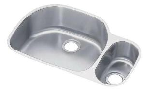 DESCRIPTION (1) ELKAY DOUBLE UNDER MOUNT SINK BRAND/MODEL ELUH322110R ADDITIONAL INFORMATION STAINLESS STEEL/LUSTROUS SATIN/RETAILS AT $1,073.00 SIZE