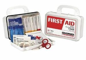 DESCRIPTION (2) GRAINGER FIRST AIR KIT BRAND/MODEL 59290 ADDITIONAL INFORMATION PEOPLE SERVED: 5 PEOPLE/66-COOMPONENTS/RETAILS AT $22.44 EACH SIZE 5"H