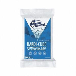 DESCRIPTION: (1) PALLET OF APPROX (35) BAGS OF WATER SOFTENER SALT BRAND/MODEL: DIAMOND CRYSTAL #36JP55 RETAIL$: $23.35 EA SIZE: 50 LB QTY: 1