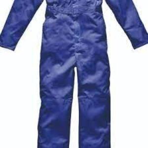 DESCRIPTION (1) CASE OF APPROX (10) COVERALLS SIZE 5XR THIS LOT IS ONE MONEY QTY 1