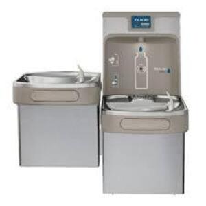 DESCRIPTION (1) DRINKING FOUNTAIN BRAND/MODEL ELKAY #LZSG8WS ADDITIONAL INFORMATION RETAILS FOR $114500 SIZE 115V 60 H THIS LOT IS ONE MONEY QTY 1