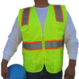 DESCRIPTION (1) CASE OF APPROX (25) SAFETY GREEN COOL MESH SAFETY VEST BRAND/MODEL 3C PRODUCTS #MAX430 ADDITIONAL INFORMATION RETAILS FOR $14.00 A VES