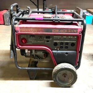 DESCRIPTION: HONDA EB4000X PORTABLE GAS GENERATOR BRAND/MODEL: HONDA EB4000X INFORMATION: 4000 WATTS, 120/240V LOCATION: SHOWROOM #2 QTY: 1