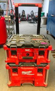 DESCRIPTION: MILWAUKEE 2-PIECE PACKOUT MOBILE TOOLBOX LOCATION: SHOWROOM #2 QTY: 1