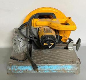 DESCRIPTION: DEWALT 15-AMP CORDED 14-IN CHOP SAW BRAND/MODEL: D28715 LOCATION: SHOWROOM #2 QTY: 1