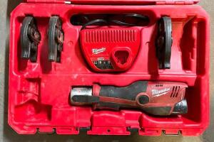 DESCRIPTION: MILWAUKEE M12 FORCE LOGIC PRESS TOOL KIT W/ JAWS BRAND/MODEL: MILWAUKEE LOCATION: SHOWROOM #2 QTY: 1