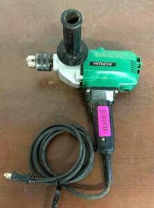 DESCRIPTION: HITACHI 1/2" REVERSIBLE CORDED DRILL BRAND/MODEL: HITACHI LOCATION: SHOWROOM #2 QTY: 1