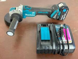 DESCRIPTION: MAKITA 18V LXT BRUSHLESS CORDLESS ANGLE GRINDER W/ BATTERY AND CHARGER BRAND/MODEL: MAKITA LOCATION: SHOWROOM 2 QTY: 1