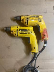 DESCRIPTION: (2) DEWALT 3/8" ROTARY DRILL BRAND/MODEL: DEWALT LOCATION: SHOWROOM #2 QTY: 2