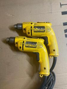 DESCRIPTION: (2) DEWALT 3/8" ROTARY DRILL BRAND/MODEL: DEWALT LOCATION: SHOWROOM #2 QTY: 2