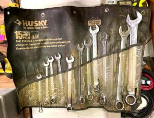 DESCRIPTION: COMBINATION WRENCH SET BRAND/MODEL: HUSKY LOCATION: SHOWROOM 2 QTY: 1