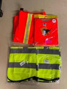 DESCRIPTION: ASSORTED SAFETY VESTS AS SHOWN LOCATION: SHOWROOM #2 QTY: 1